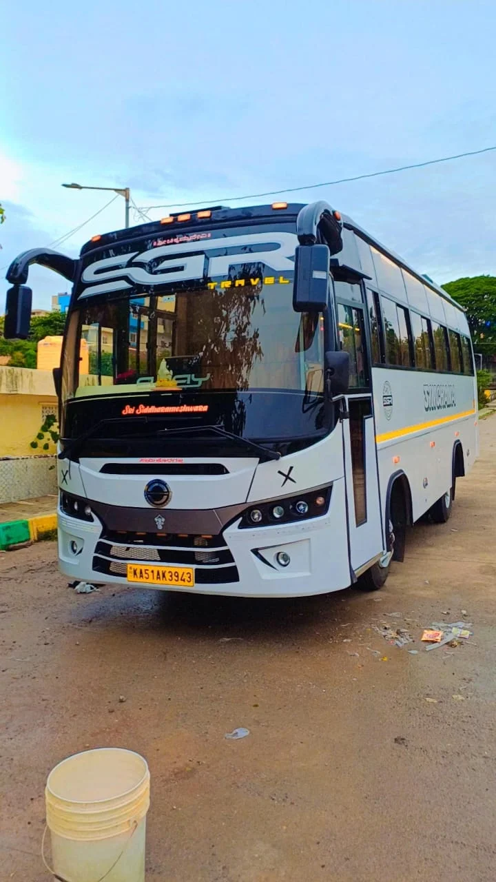 Comfortable 25 Seater bus interior